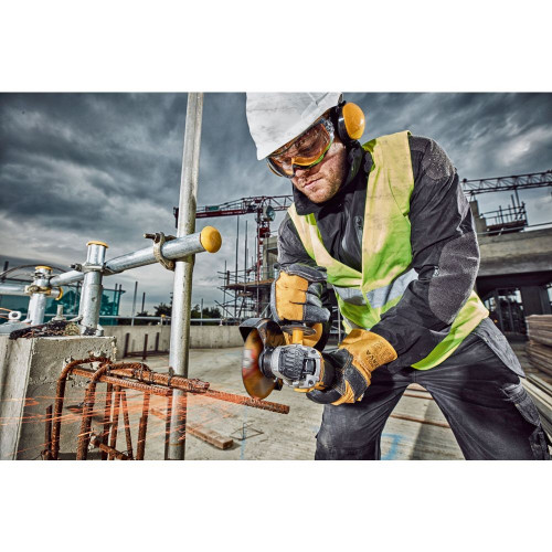 Аккумуляторная УШМ 125 мм 18 В DeWALT DCG406NT